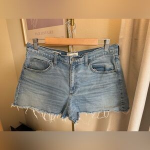 Universal Thread Women's High-Rise 90's Cutoff Denim Shorts